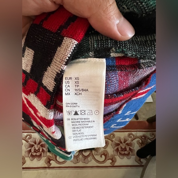 New with tags Margiela x H&M Scarf Sweater - Picture 3 of 7